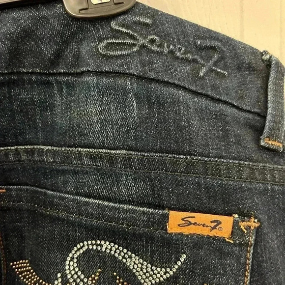 Seven Jeans with Embellished Back  Pockets NWT - Picture 10 of 13